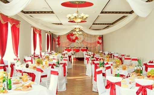 The Distinctive Advantages Offered By Wedding Reception Venues In