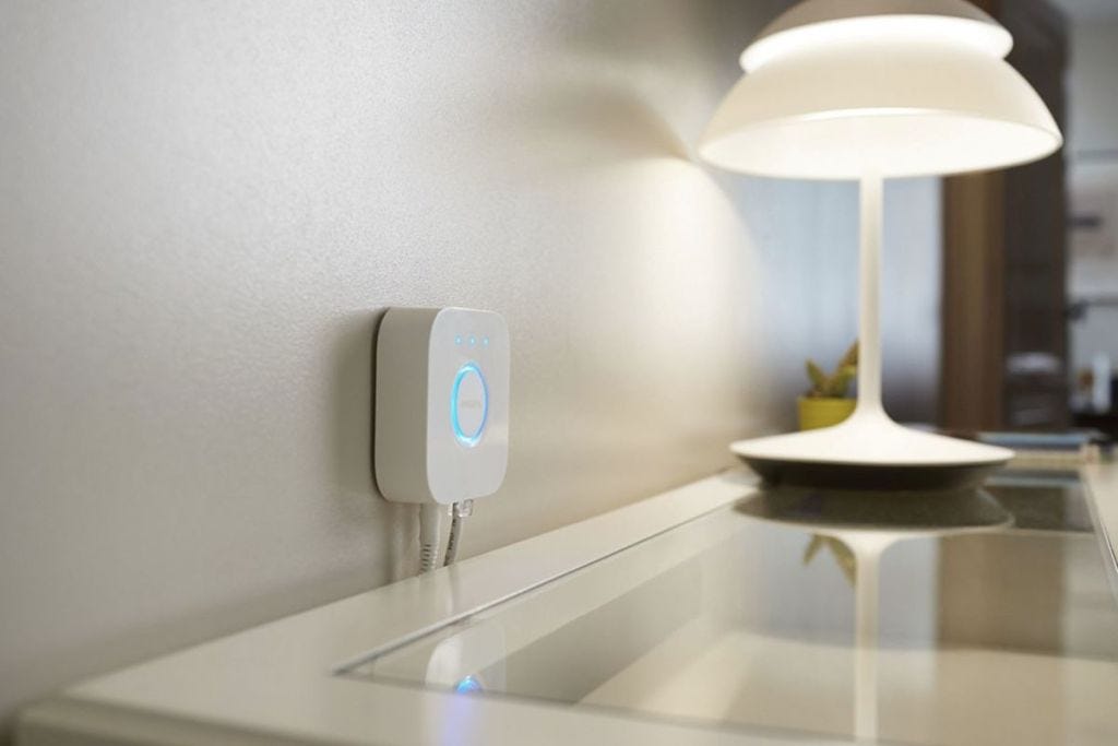 HOW YOU CAN CONNECT IKEA TRÅDFRI LIGHTS TO PHILIPS HUE SMART HUB BRIDGE