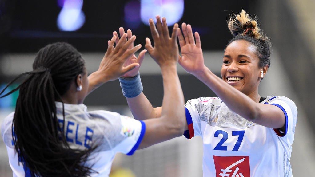 Mediatisation Du Sport Feminin En France Un Casse Tete En Cours De Resolution By Thomas Bernier Medium