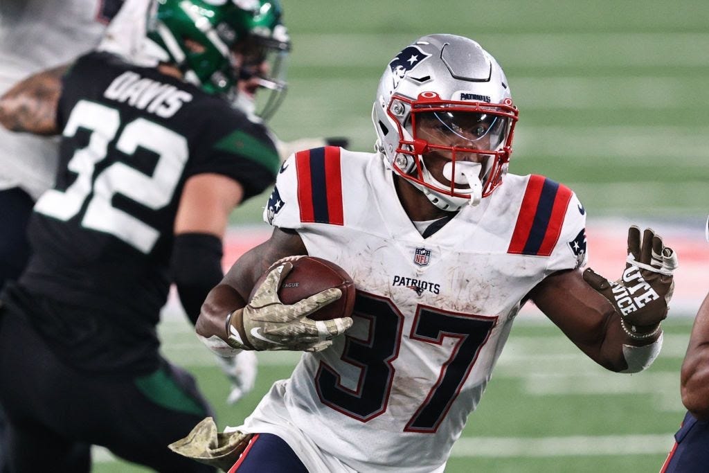 Fantasy football Trends and Takes Week 11. PubSquare Media
