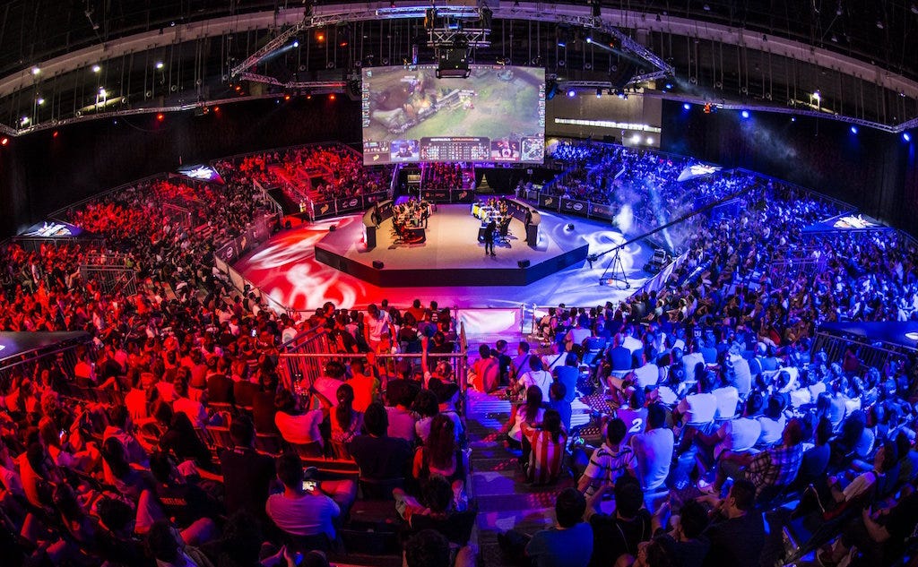 Esports en España: Cómo y por qué deben estar las marcas | by Janto Fernandez Gonzalez | Medium