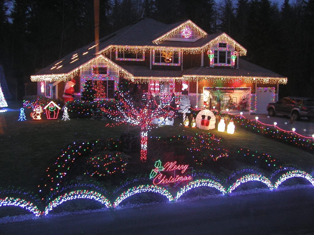 classic outdoor christmas lights