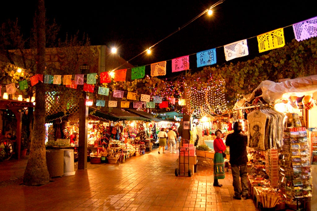 Olvera Street, Los Angeles. Feel the ambience of Mexico Festivities