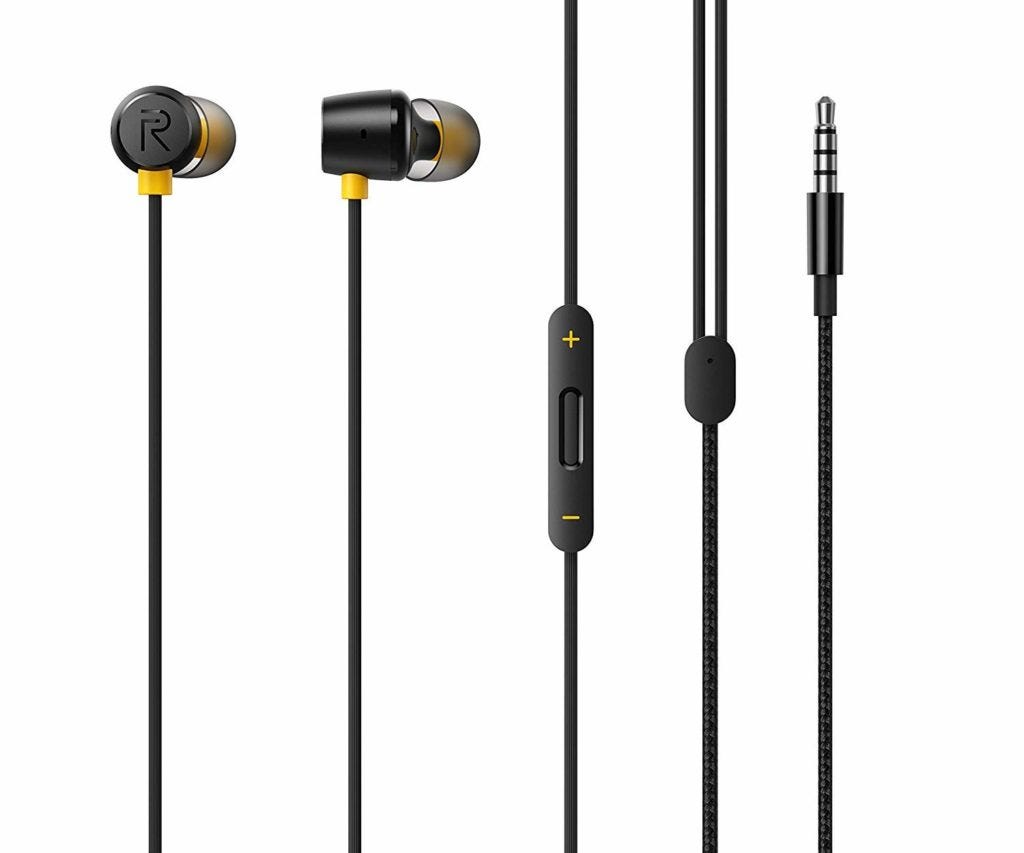 ipod with earbuds