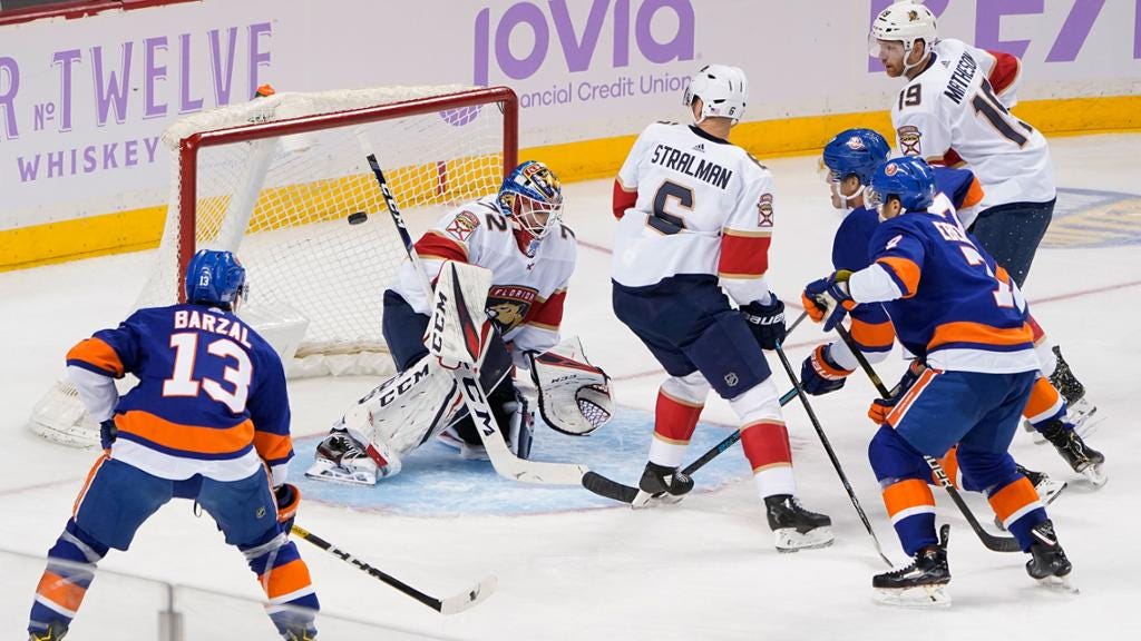 Playoff Takeaways: Islanders stave off elimination as Barzal shows