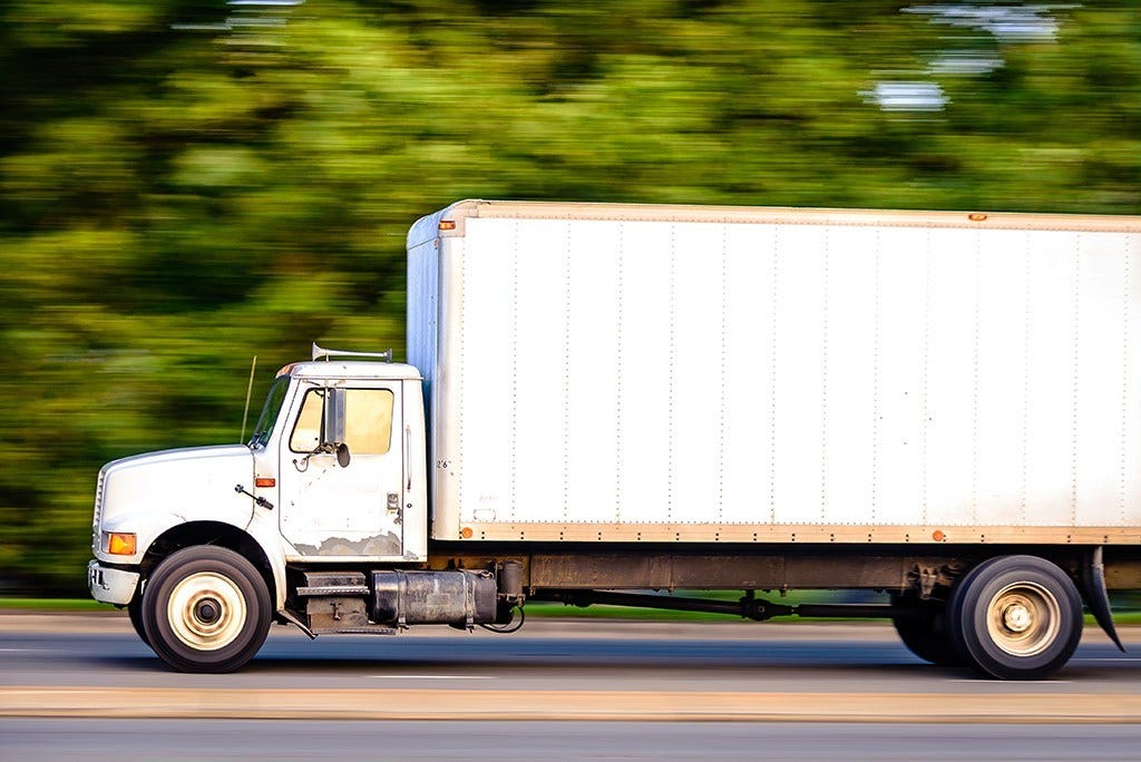 Top 5 Benefits of Hiring a Truck for Moving by John Austin Medium