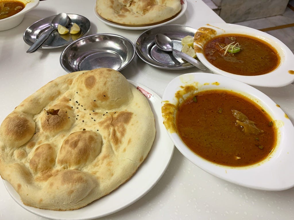 Karim S Hotel Pvt Ltd オールドデリー オールドデリーの巨大モスク Jama By Takuya Ichise Life With Spices Medium Karim S Hotel Pvt Ltd オールドデリー オールドデリーの巨大モスク Jama By Takuya Ichise Life With Spices Medium