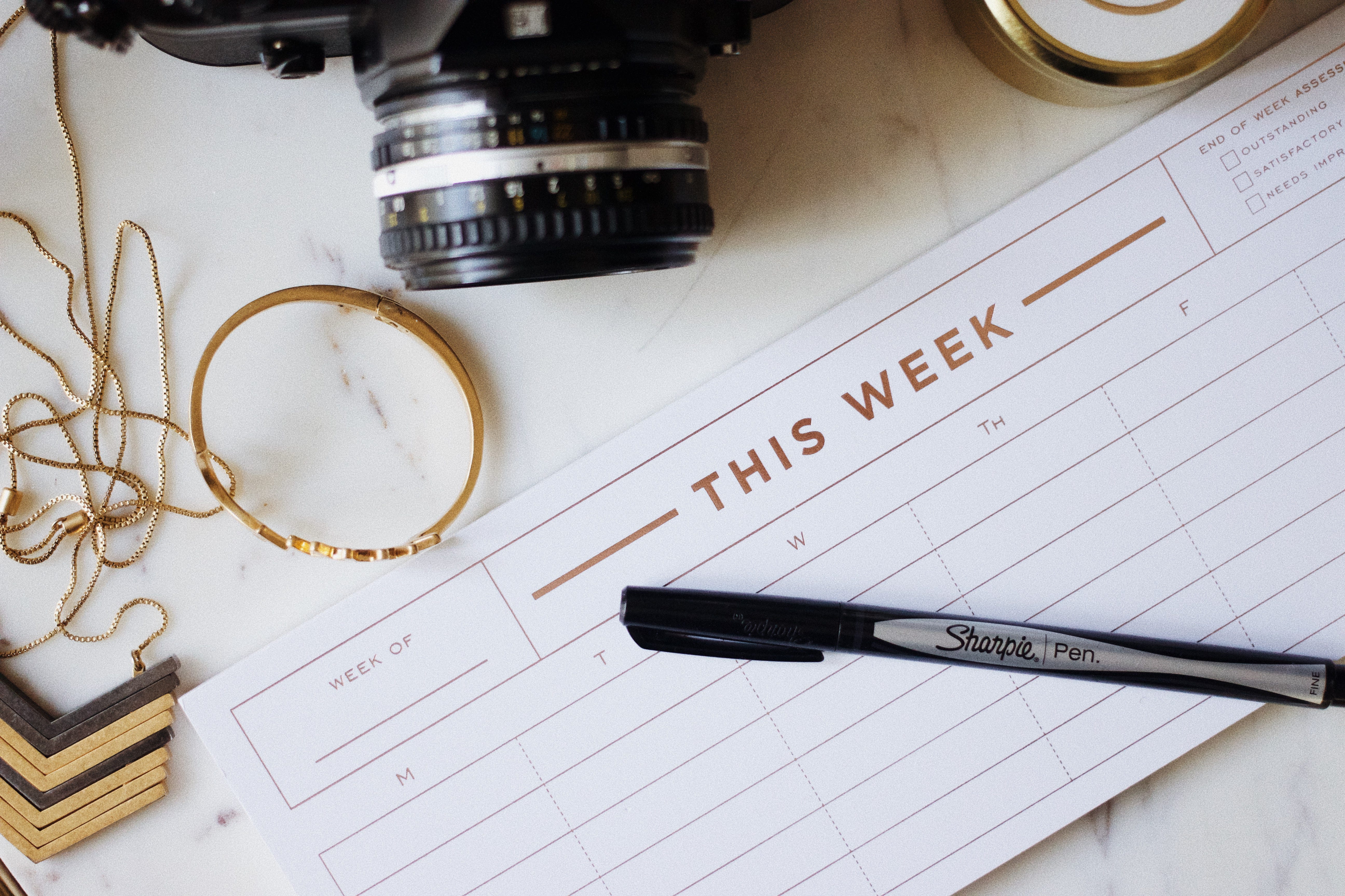 Blank weekly calendar agenda