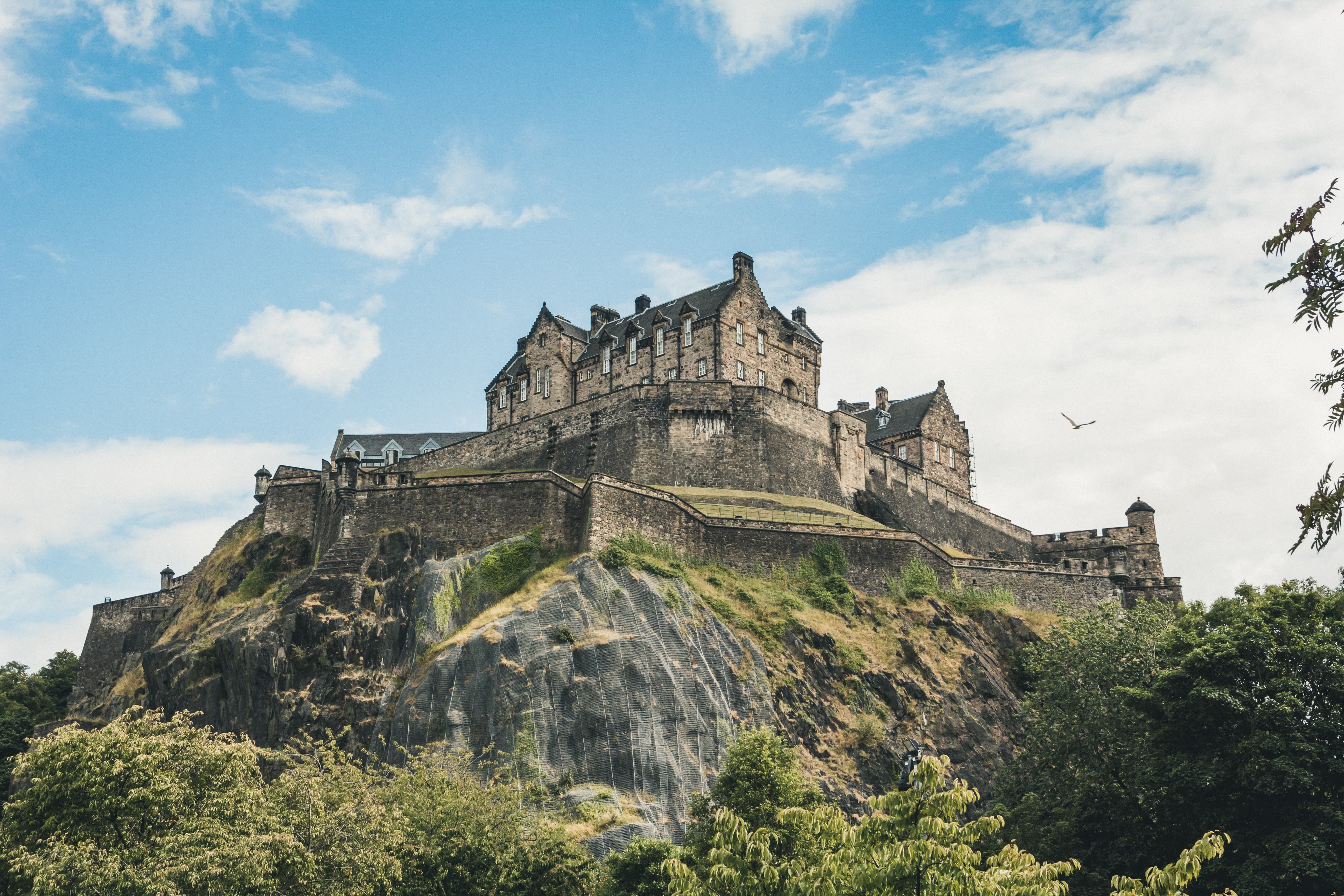 visit edinburgh castle