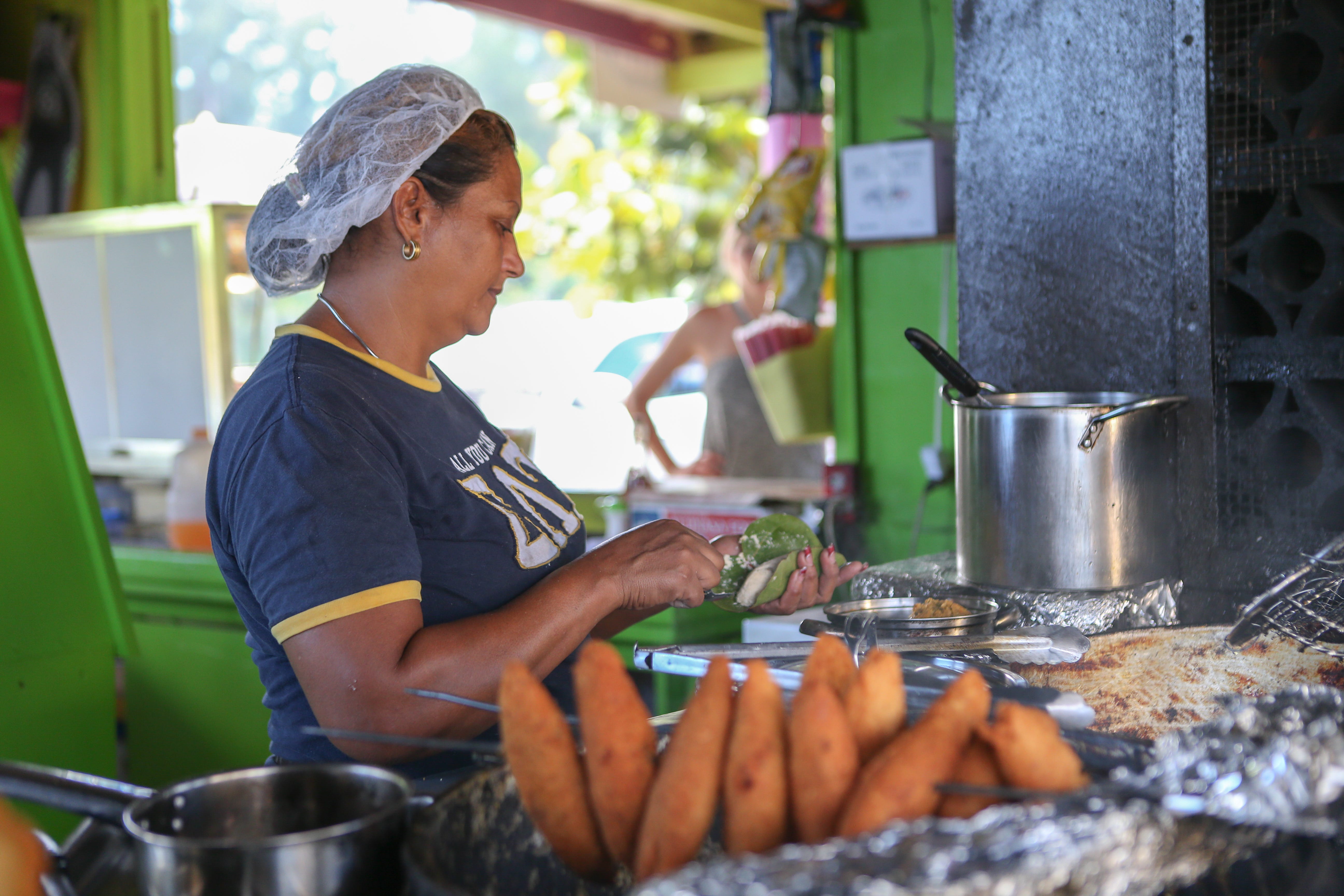 Try Some Fritanga A Foodie S Guide To Pinones Street Food By Viewpr Medium