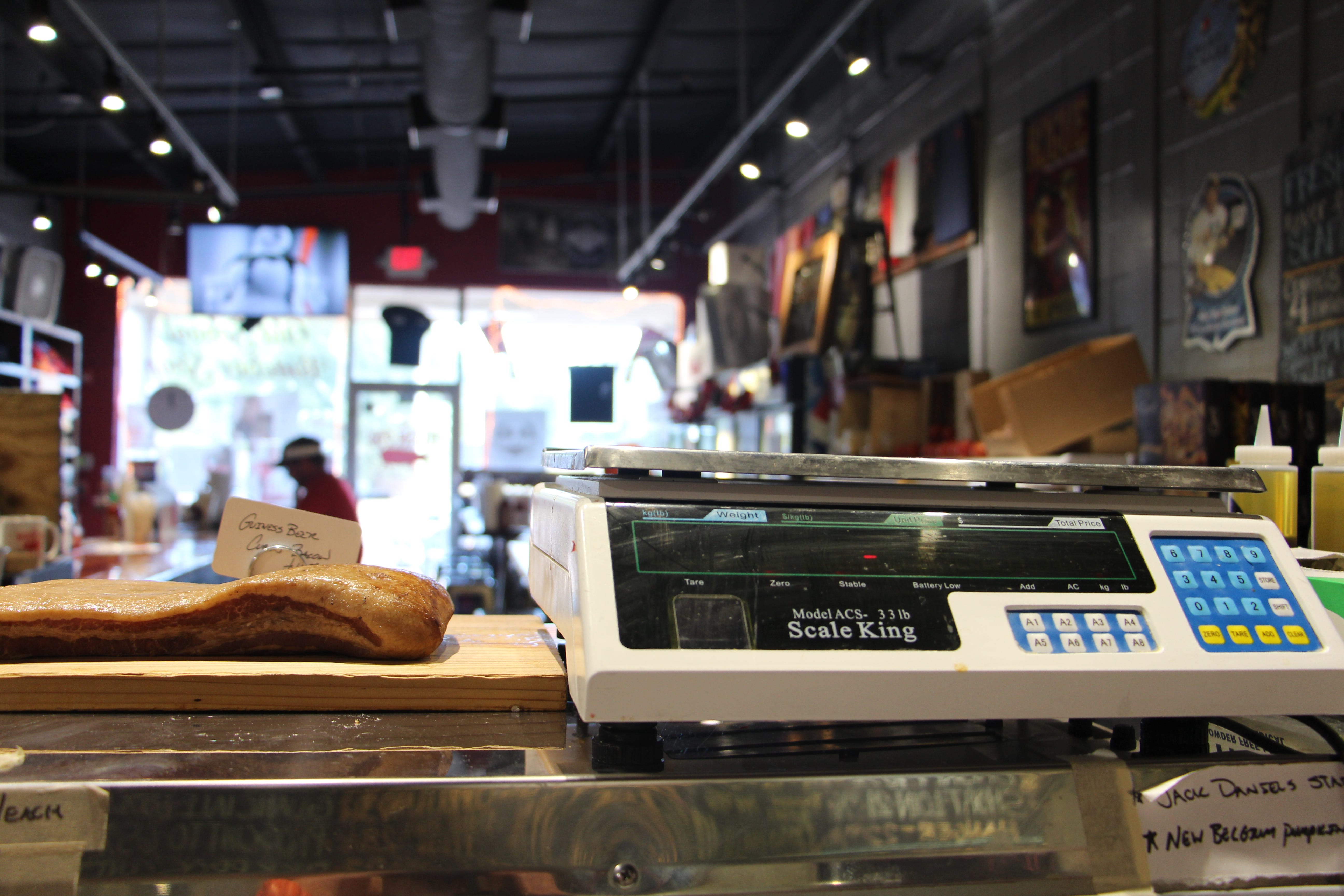 essay-with-sound-oxford-local-business-the-neon-pig-by-hollon