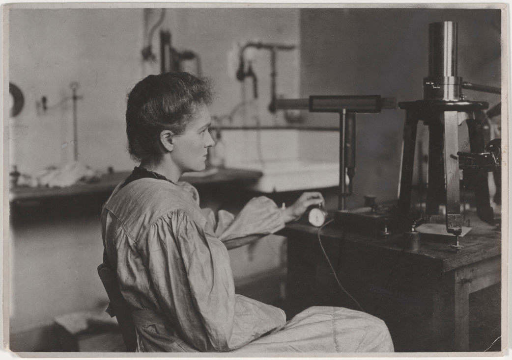 How Marie Curie Found Radium 1921 By Matthew R Kochakian The Paper News From The Past Medium