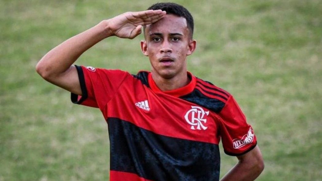 O talentoso Matheus Gonçalves, a principal surpresa do Flamengo.