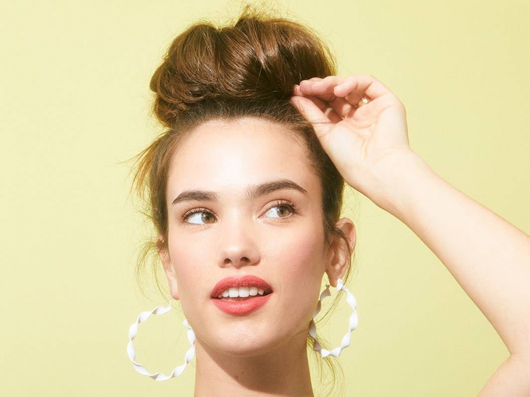 Messy Bun Tutorial 3 Easy Steps For July 2019 Shahneel