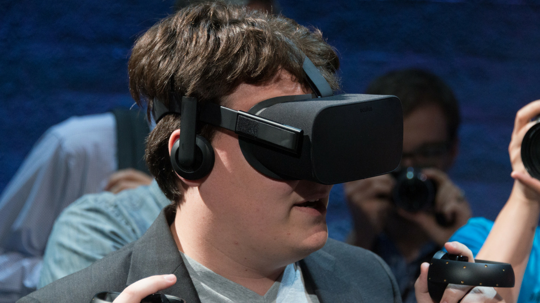 Why Virtual Reality Finally Went Mainstream | by Storyhunter | Video  Strategist