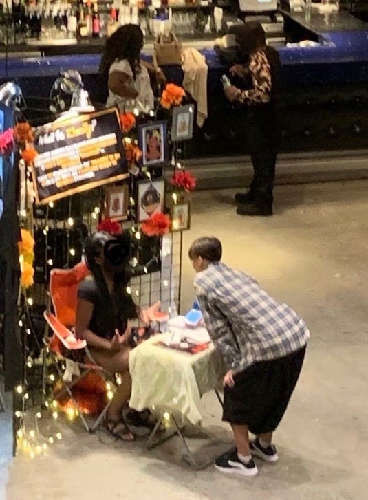 Five Tips For Selling Art In Person by Stephanie Wade Medium