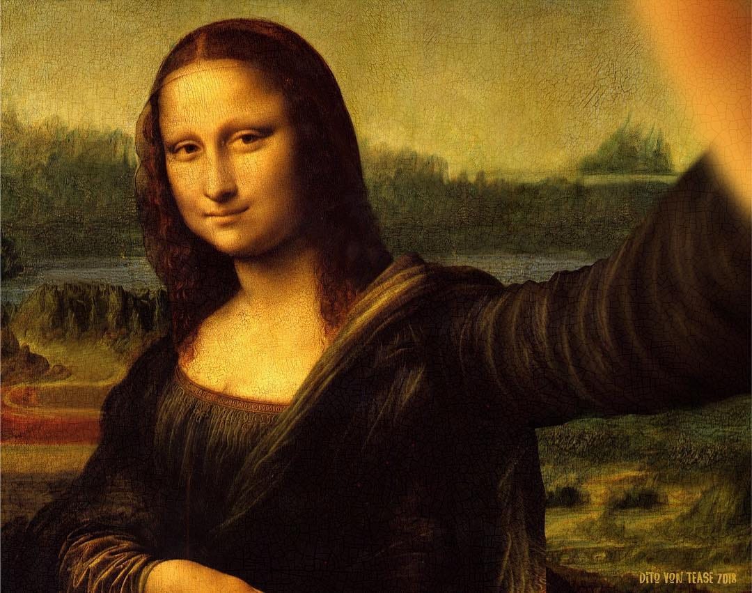 In Classicool even the Mona Lisa is not resistant to selfie.
