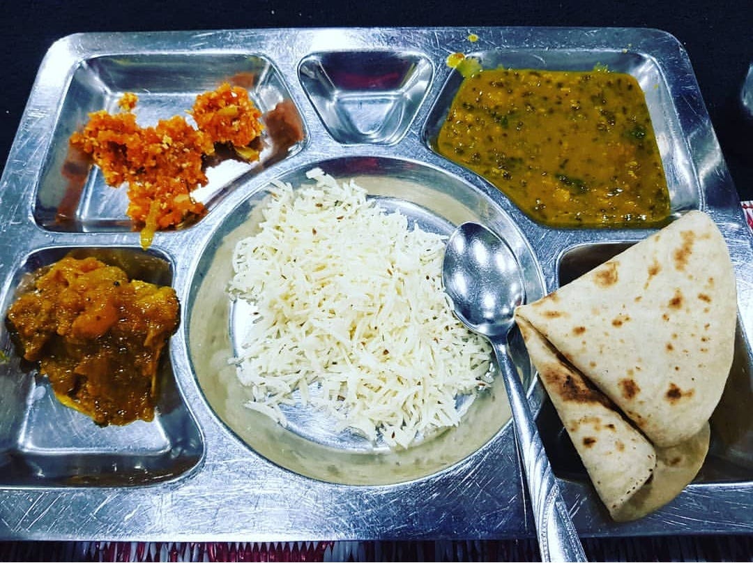 This is Bahrain's best vegetarian thali and it's not served in a ...