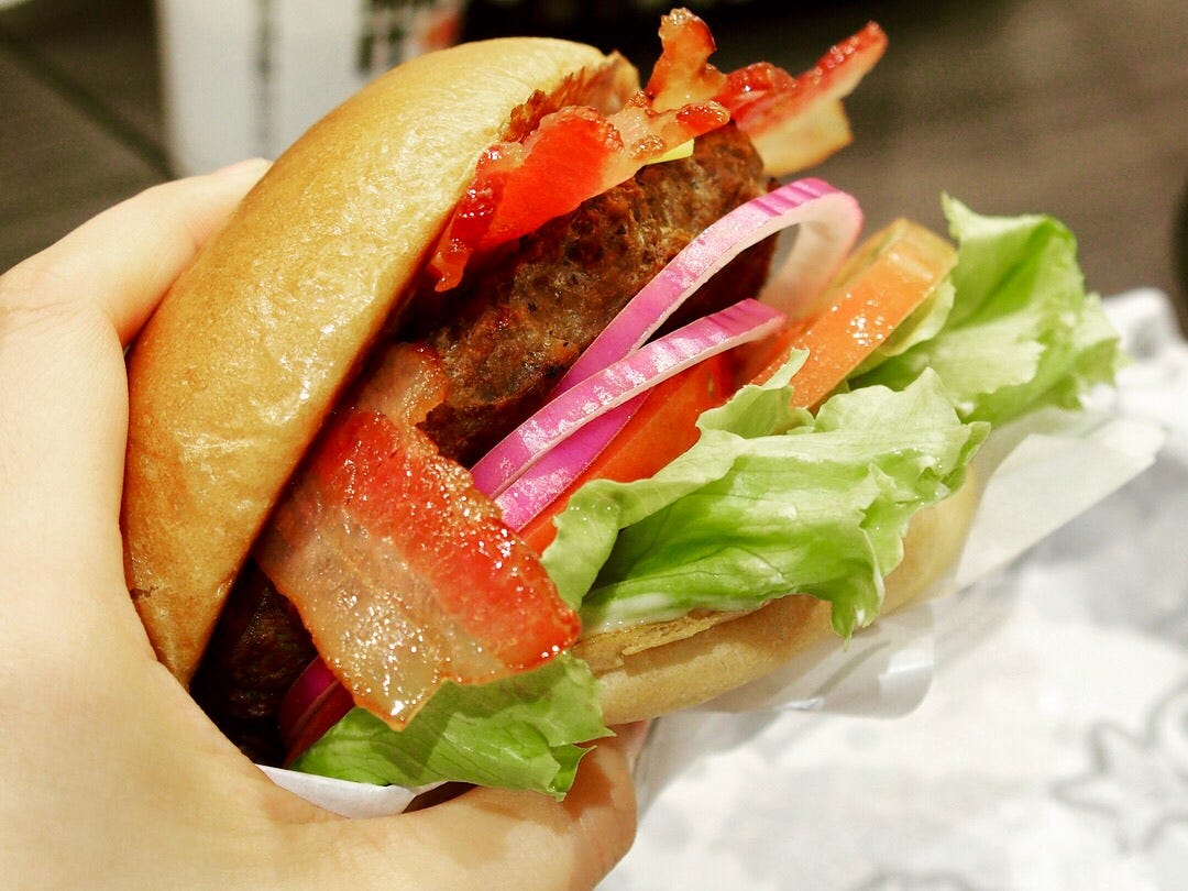 Carl S Jr カールスジュニア ららぽーと湘南平塚店 1周年記念の期間 数量限定スペシャルハンバーガーを見逃すな 10 9 月 まで By Aya Satoh Hoshina ほしなあや いろどり Medium