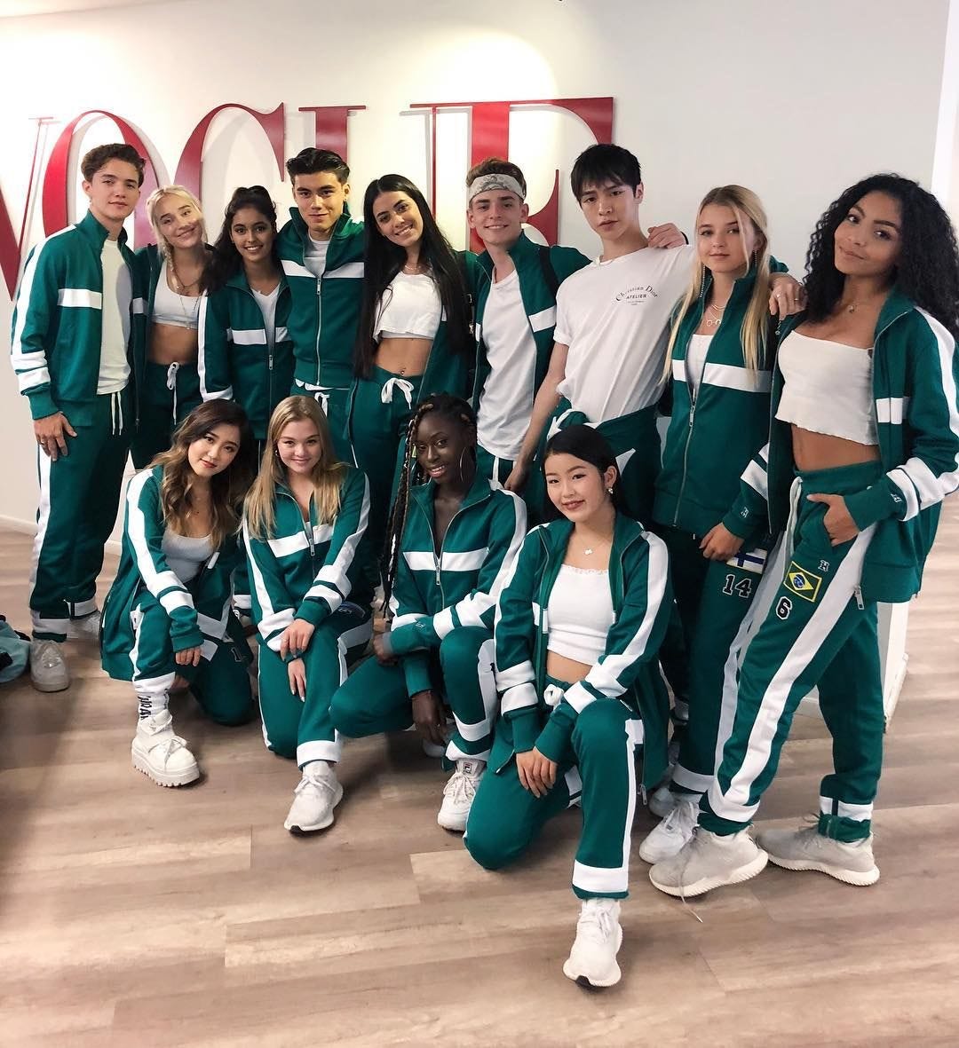 15+ Foto Dos Integrantes Da Banda Now United PNG