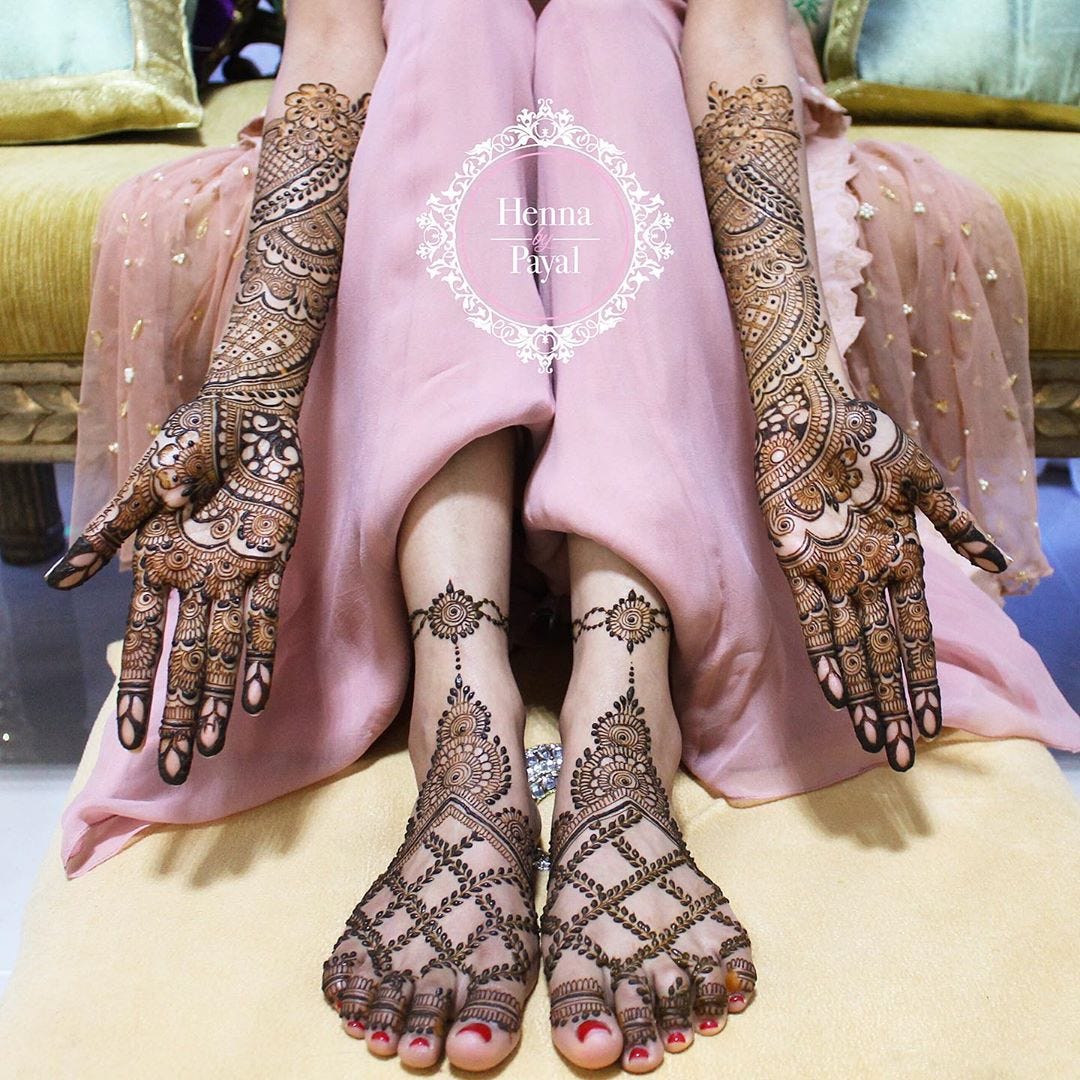 30+ Inspiration worthy Bridal Foot Mehndi Designs for 2019
