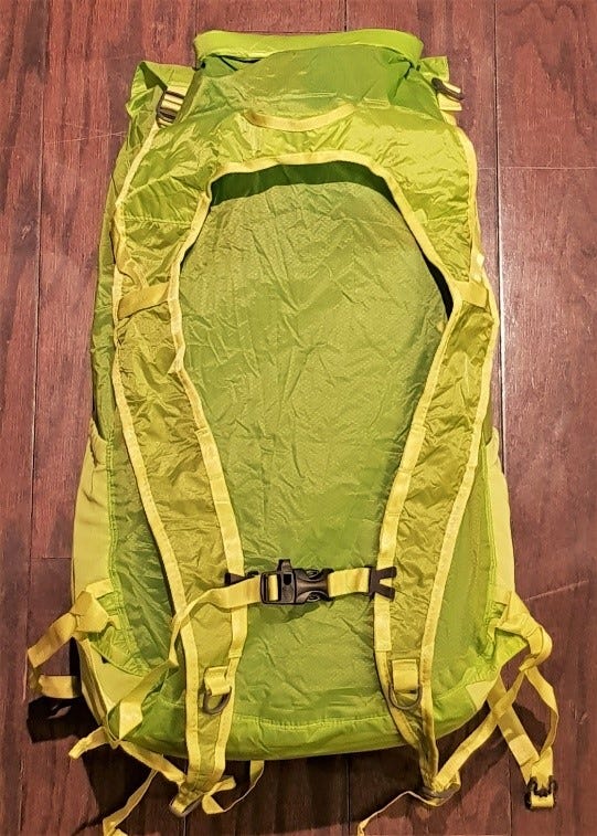 s shaped backpack straps