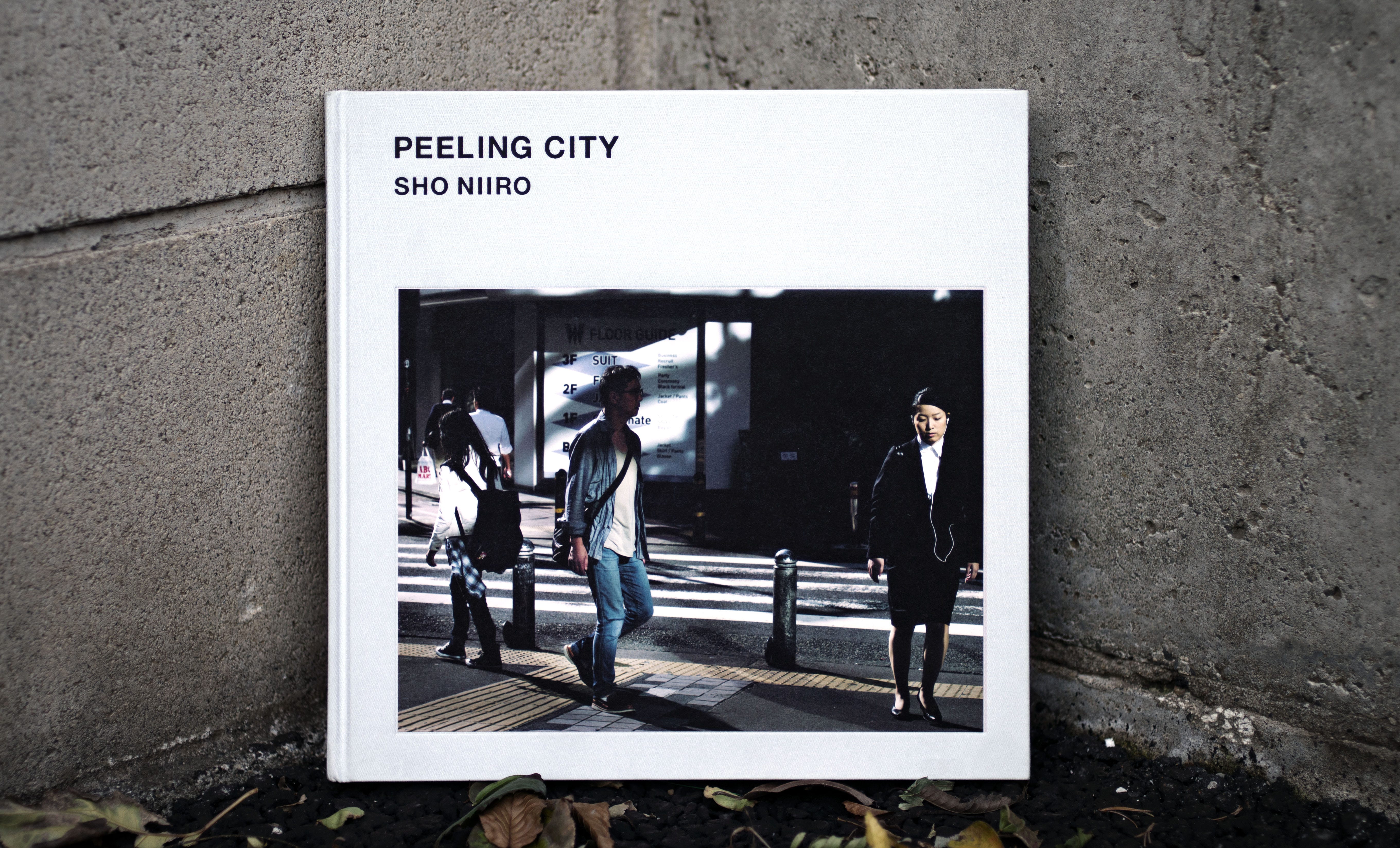 Peeling City New Photo Book 新作写真集 Peeling City 都市を剥ぐ By Sho Niiro Medium Peeling City New Photo Book 新作写真集 Peeling City 都市を剥ぐ By Sho Niiro Medium