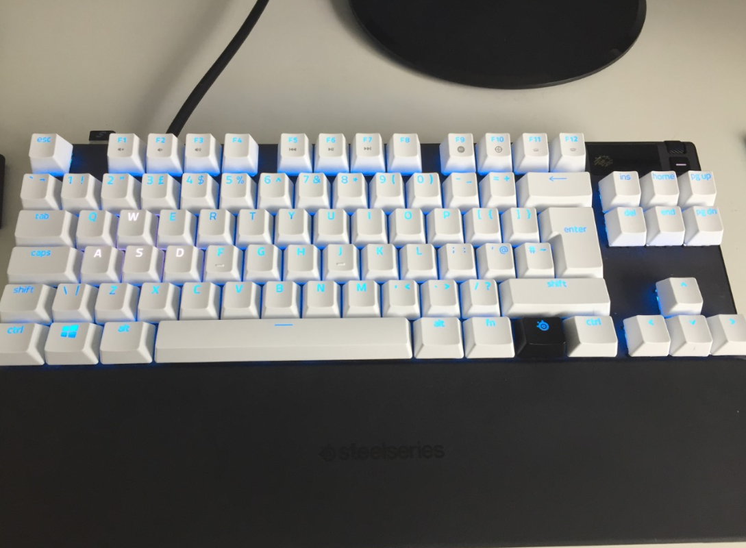 Steelseries Apex 7 Red Switch Tkl Review Featuring Razer White Pbt Keycaps By Luke Freeman Medium