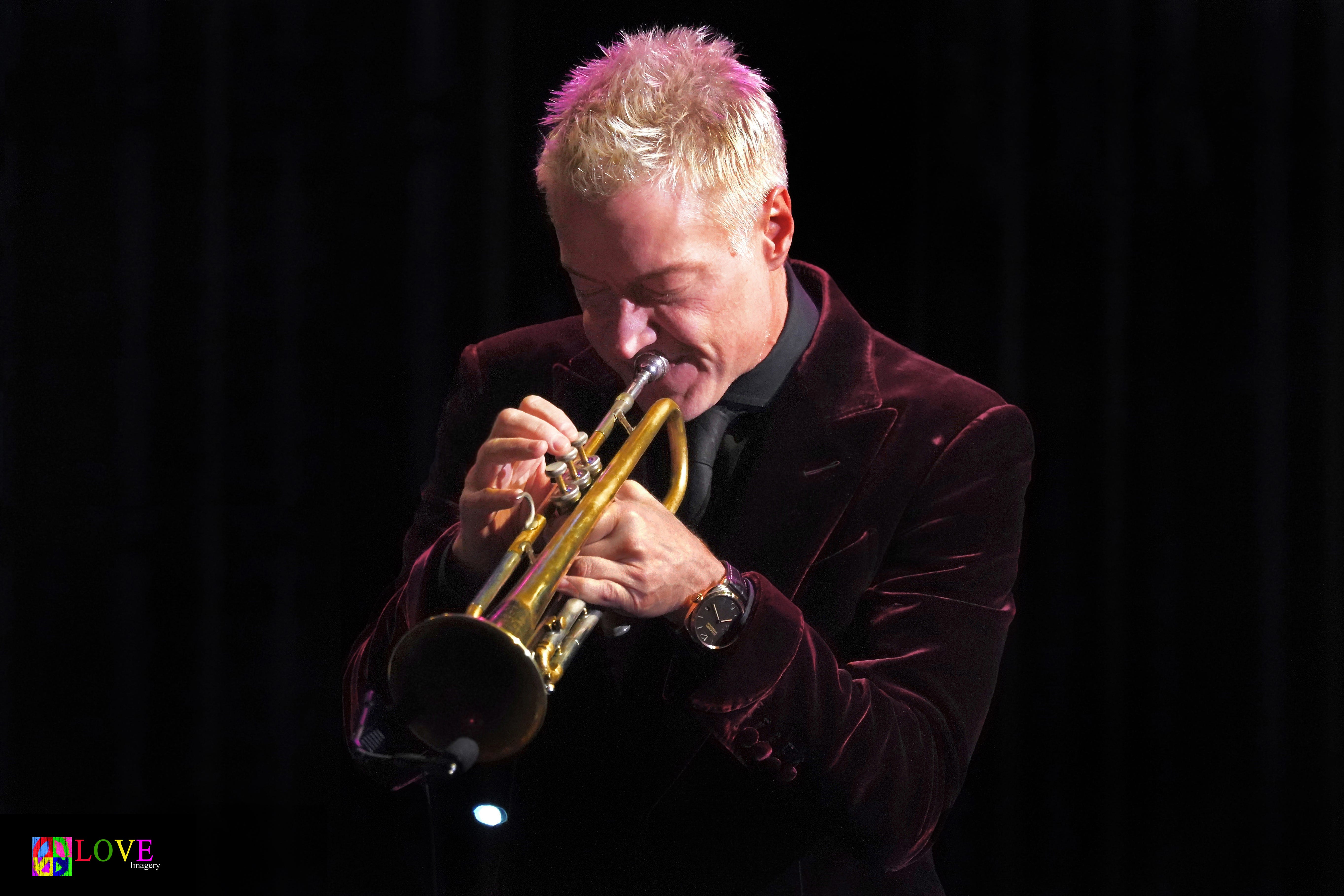 “Brilliant!” Chris Botti LIVE! at BergenPAC | by Spotlight Central | Spotlight Central | Medium
