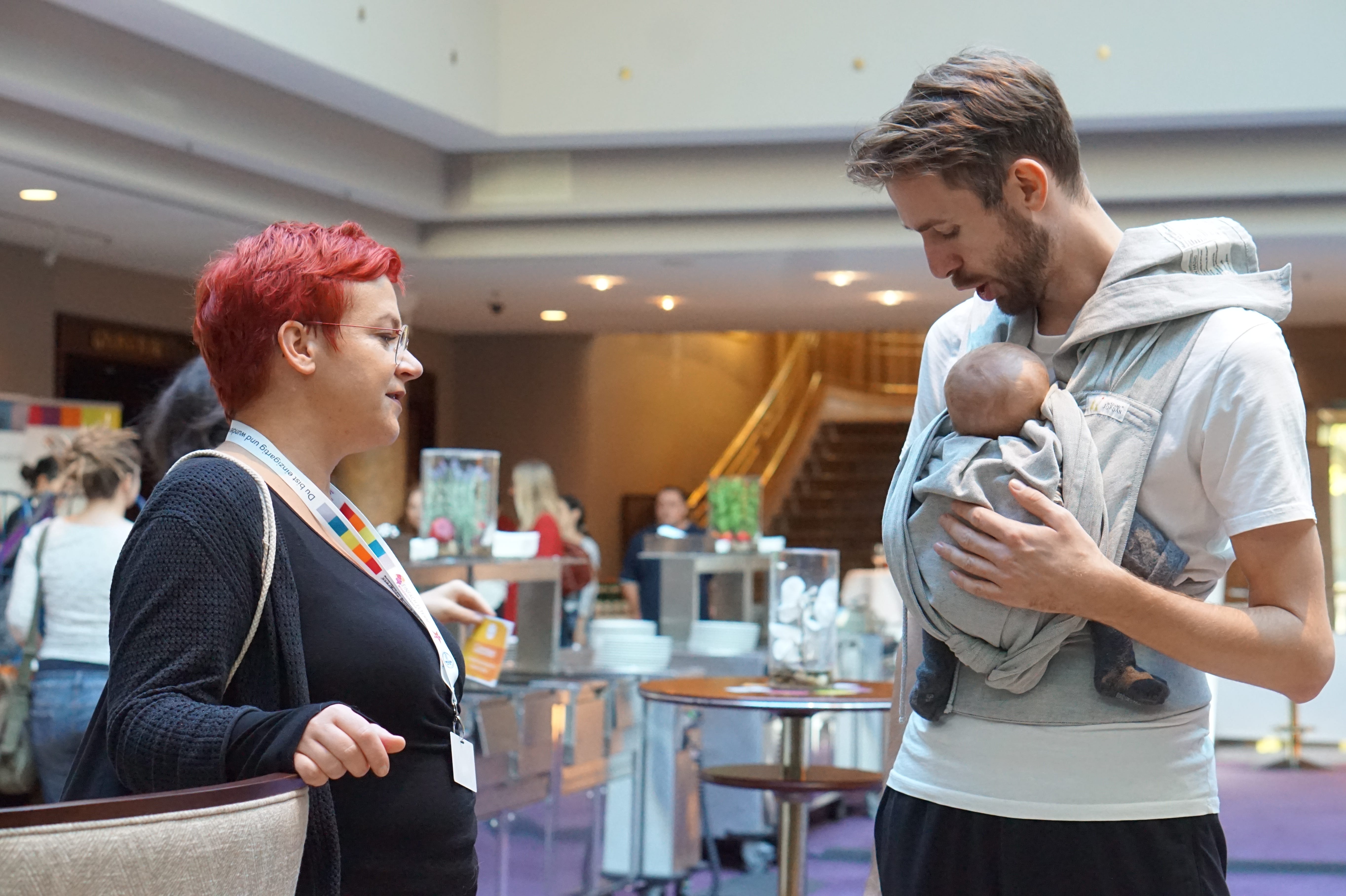 Mein Baby spricht mir oder der Attachment Parenting ...