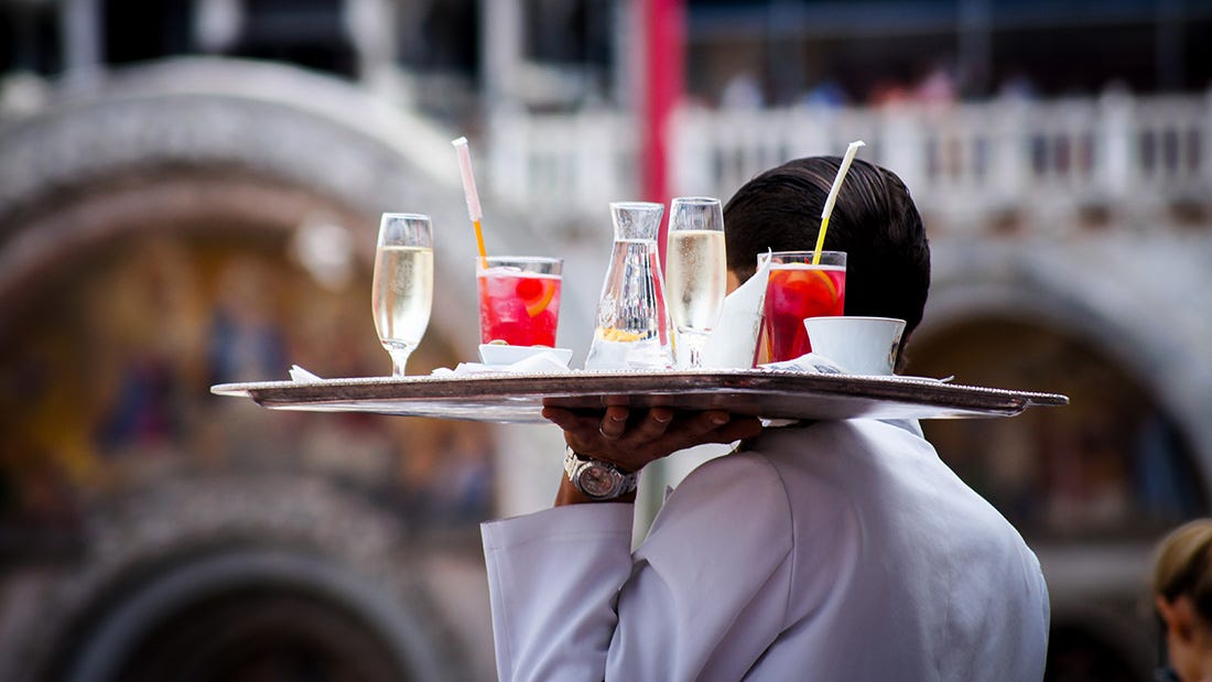 Being a Waiter and the best job for you | by Connectzapp ...