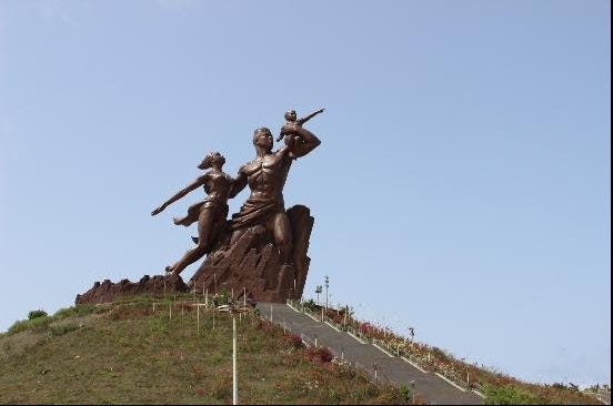 Lapetitehistoiredumercredi N12 Le Monument De La