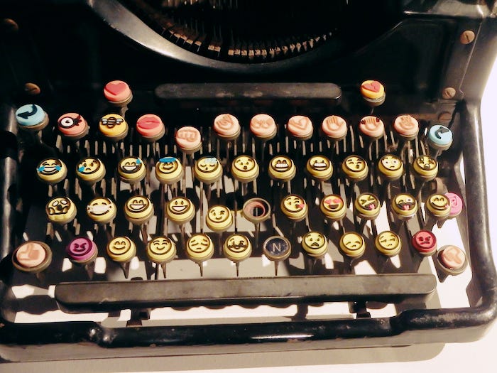 Emoji Kuno di Kendi, Lebih Bernilai Historis Dibanding Emoji buat
