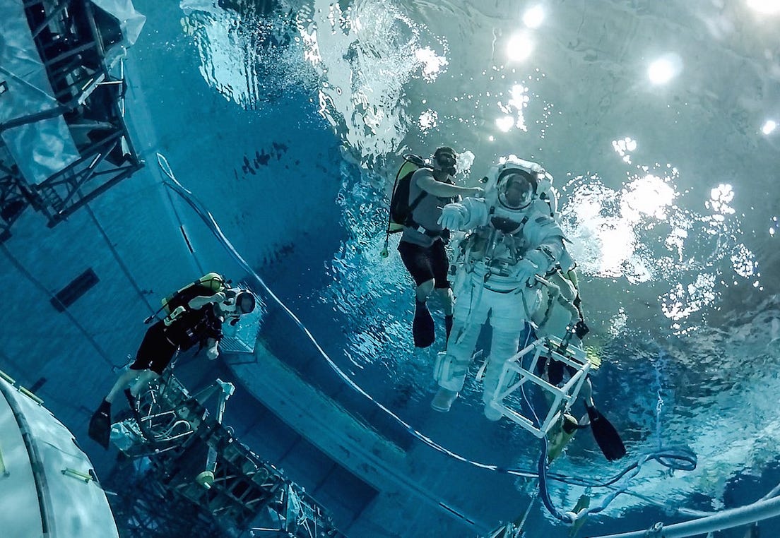 Spectacular 360degree video captures underwater NASA astronaut