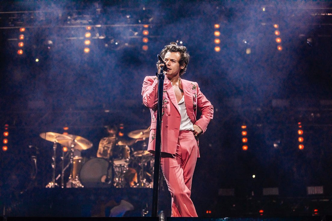 harry styles love on tour outfits 2021