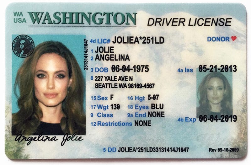 novelty-license-and-fake-id-cards-for-fun-by-club-ids-medium