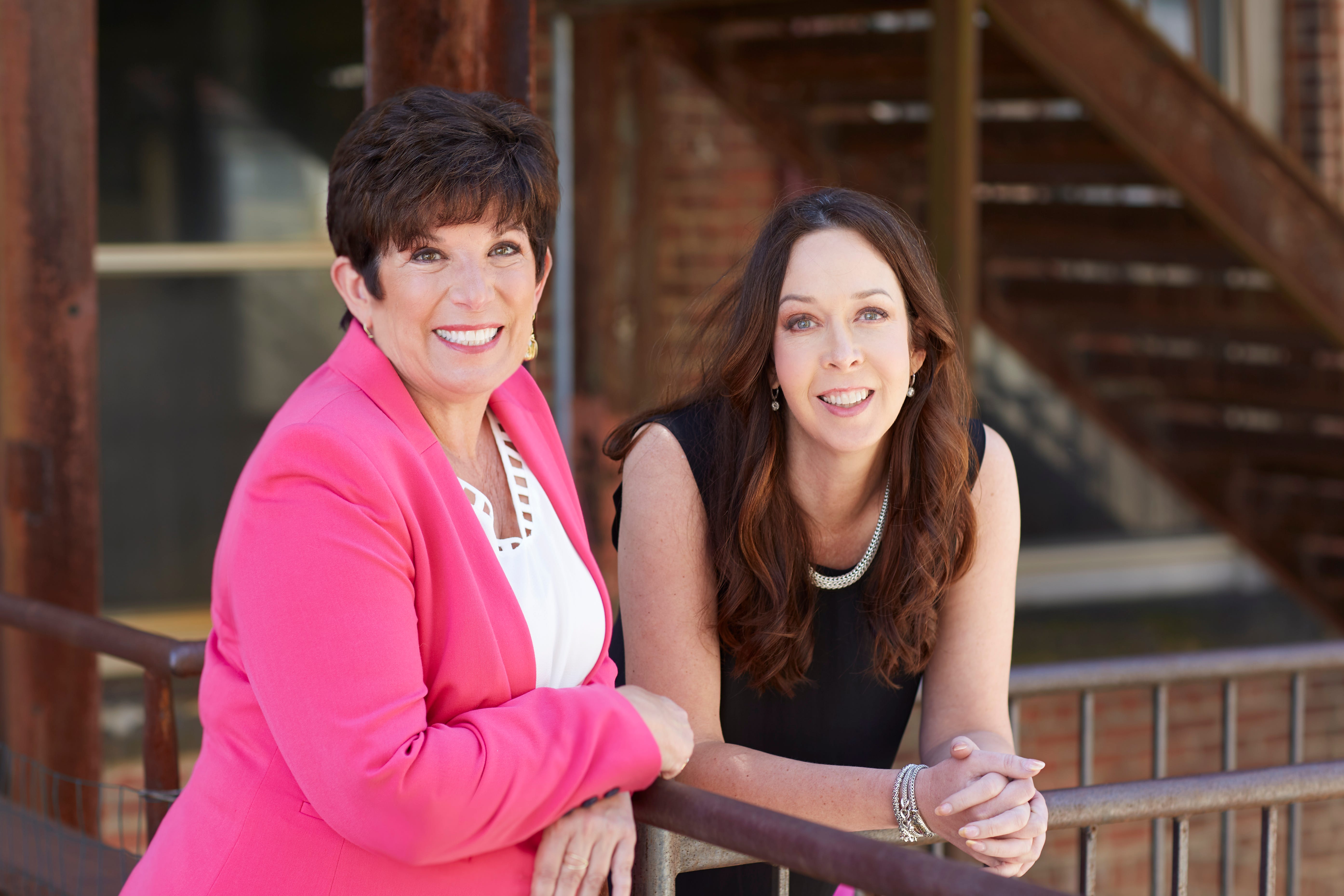 Female Entrepreneurs in the Cannabis Industry - Leslie Apgar, MD and Gina Dubbe, Greenhouse Wellness
