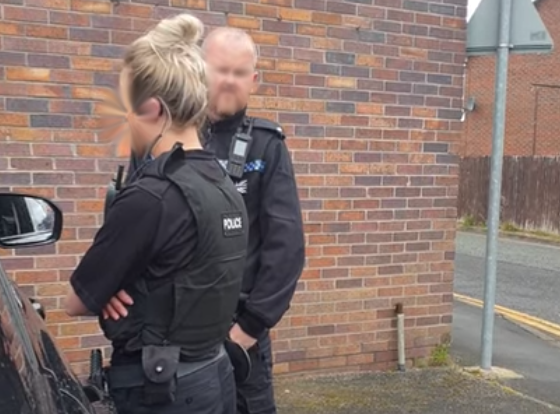 Lancashire police officer gives £10 out of his own pocket to obstructive female driver