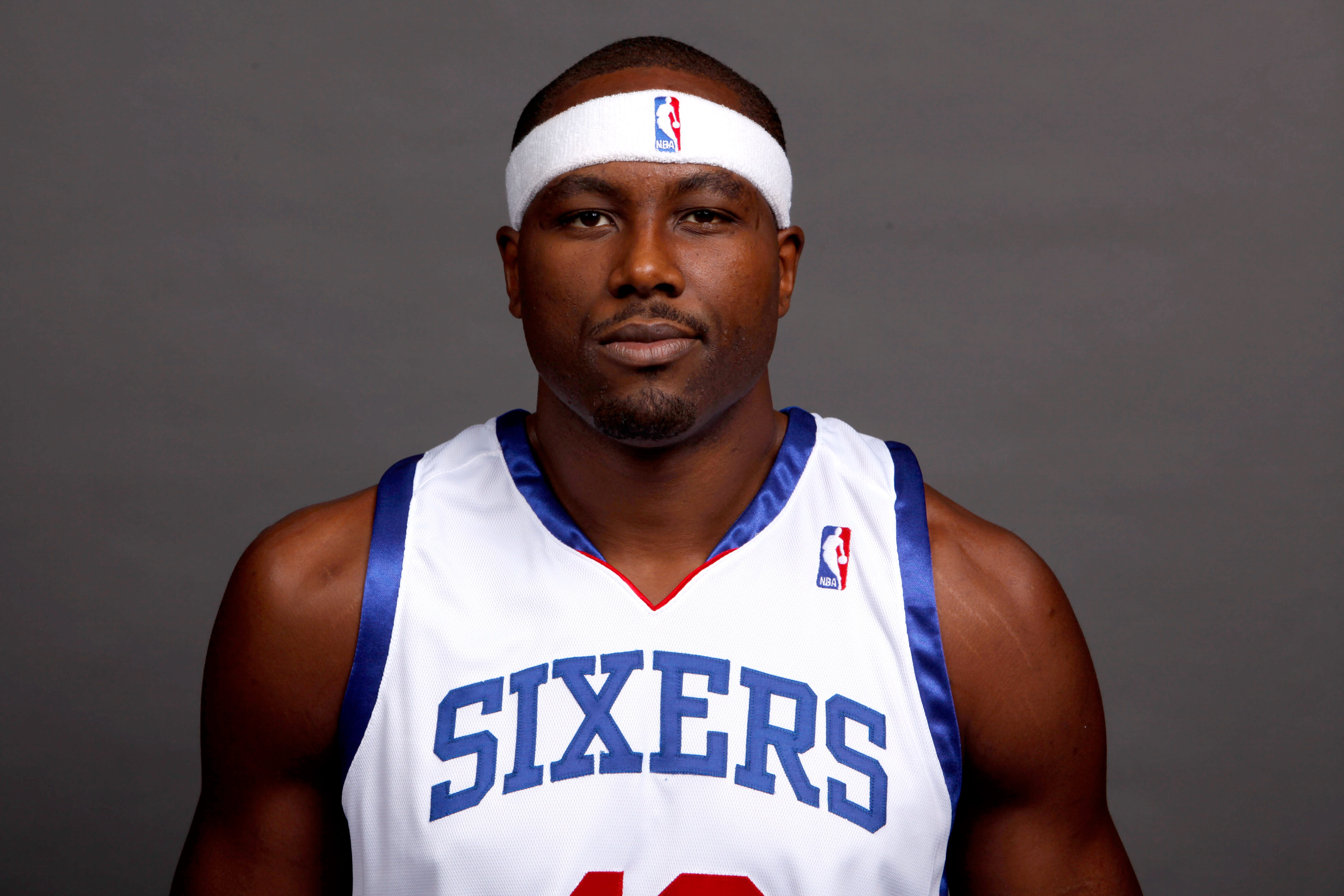 elton brand sixers jersey