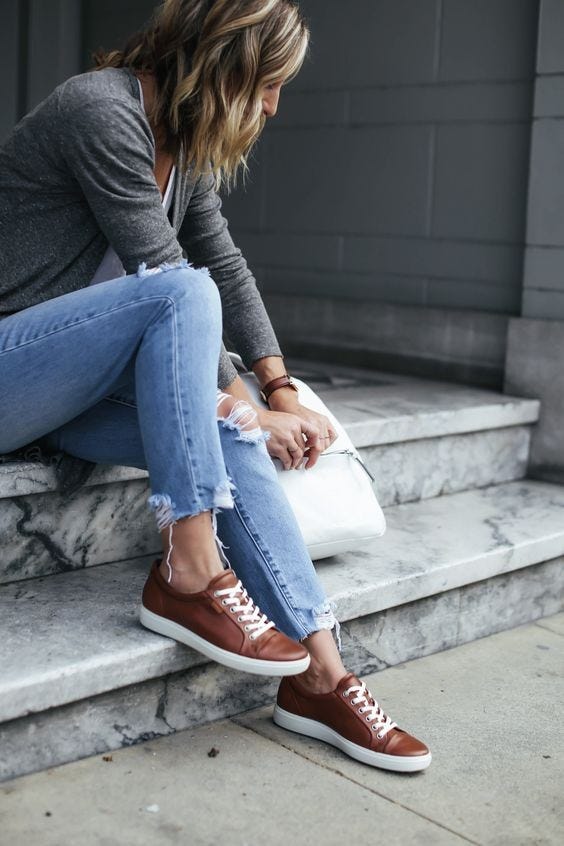 Top 5 Women’s Shoe Brands for Travelers by Liz Harris Medium
