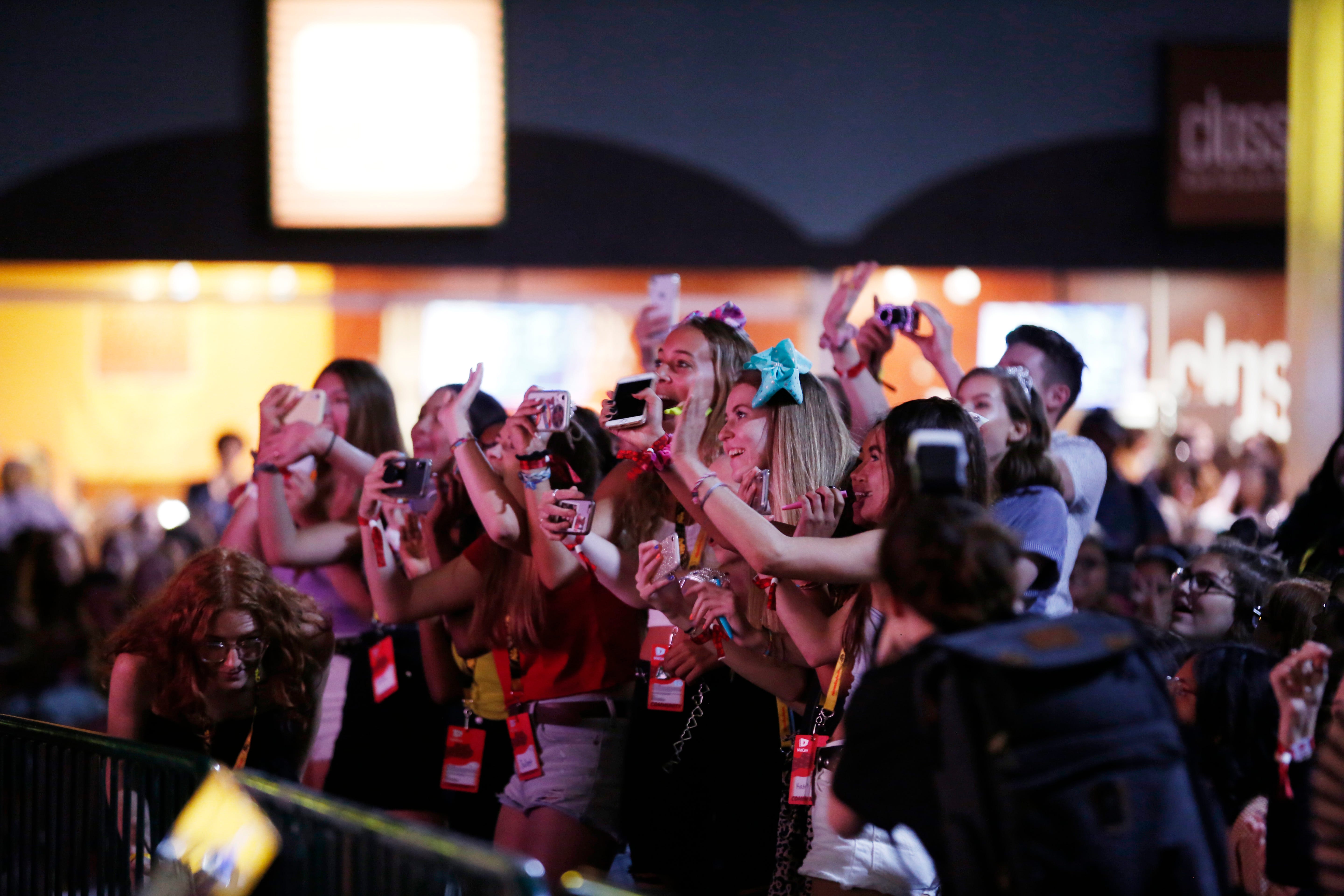 We Need To Talk About Youtube Meet And Greets By Chris Stokel Walker Ffwd