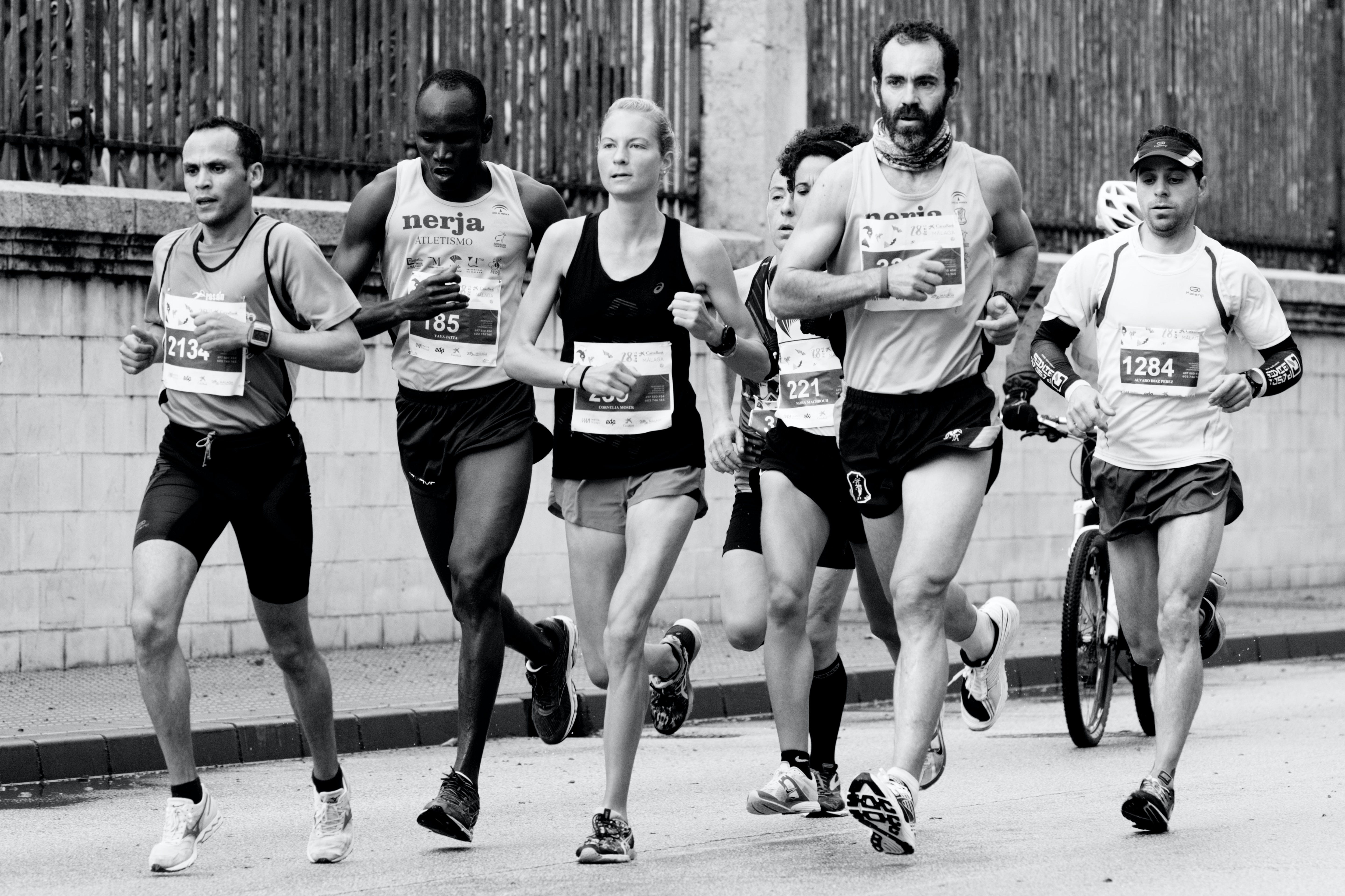 cadence running store
