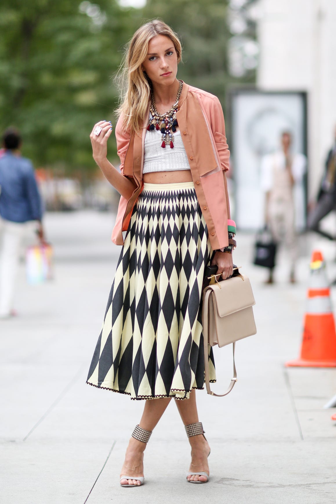 How to Dress for Summer Weather. The heat is on. by ZALORA How to Dress for Summer Weather. The heat is on. by ZALORA