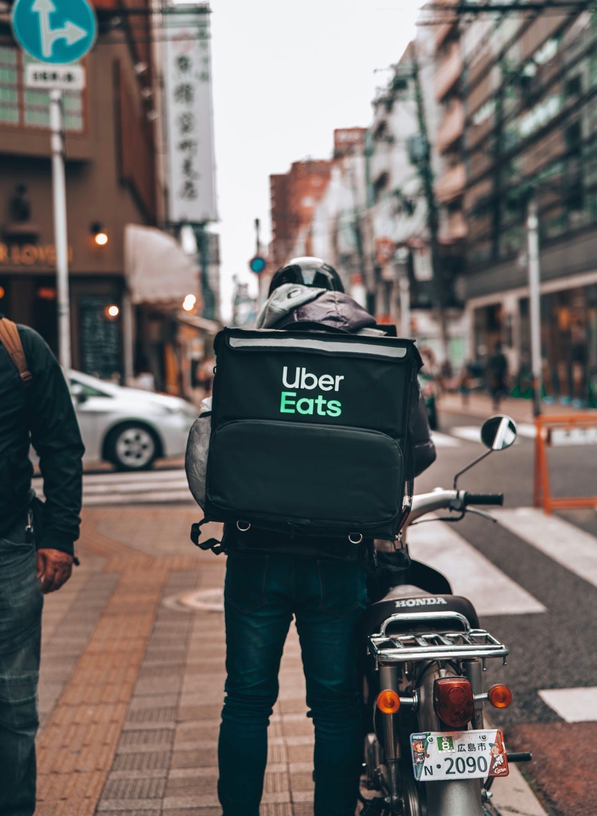 Hot Trends That Will Change the Future of the Food Delivery Industry | by  Patt Cummins | DataDrivenInvestor