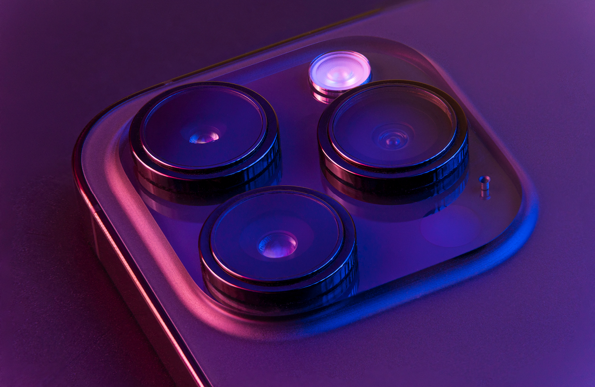 [情報] 郭明錤: 大立光近期股價下行風險可能正在