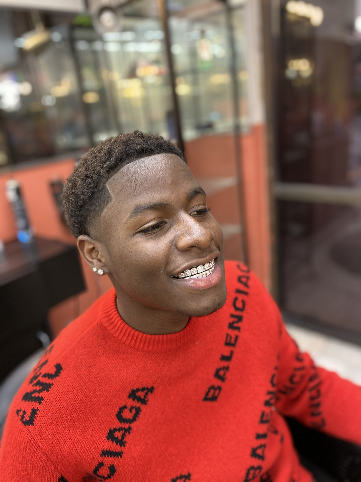Alexander Davis is the Award-Winning Celebrity Barber to Watch Out For | by  Shuan Barber | Medium