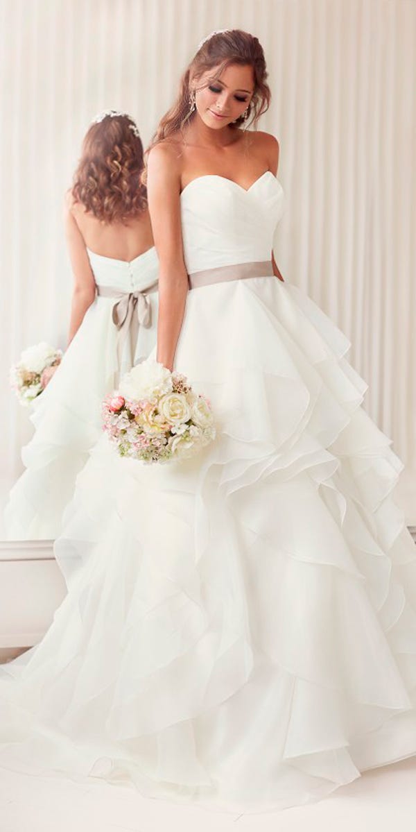 Country Camo Wedding Dresses To Choose For Celebration