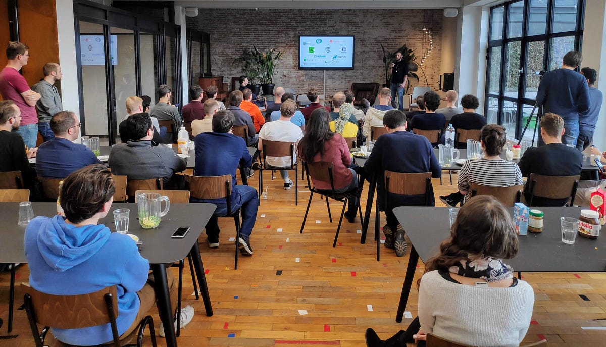 Bringing knowledge to the lunch table