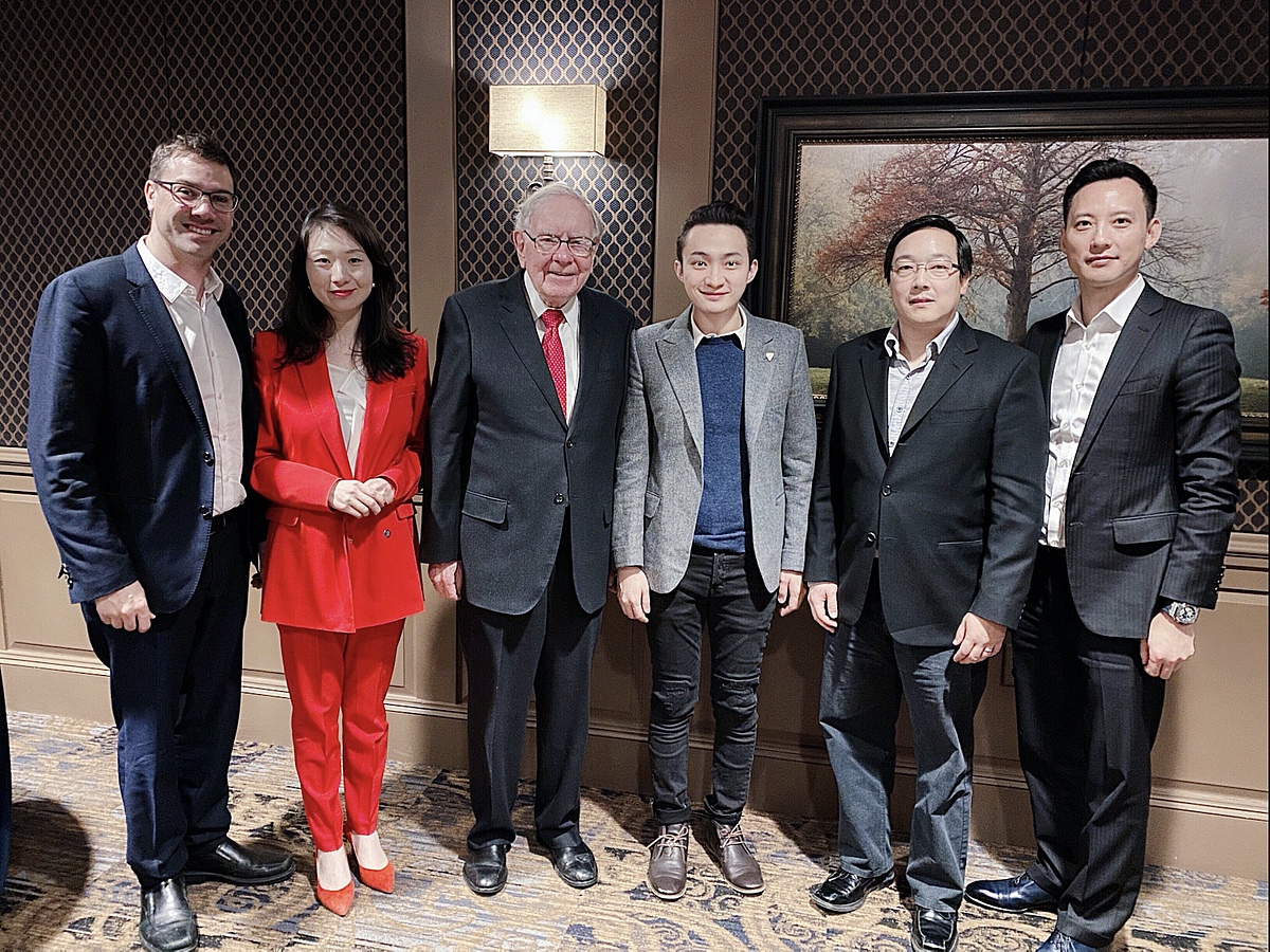 What I Learned From Warren Buffett S Dinner By Justin Sun By Tron Foundation Medium