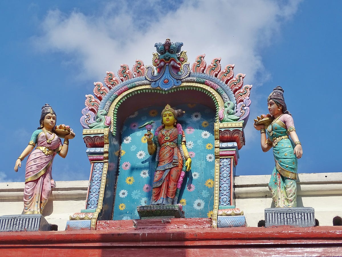 Hinduism and Buddhism Similarities and Differences in Hinduism and Buddhism Similarities and Differences in